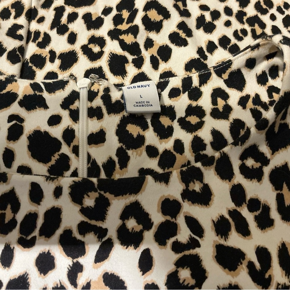 Old Navy Leopard Print Midi Dress - Picture 7 of 10